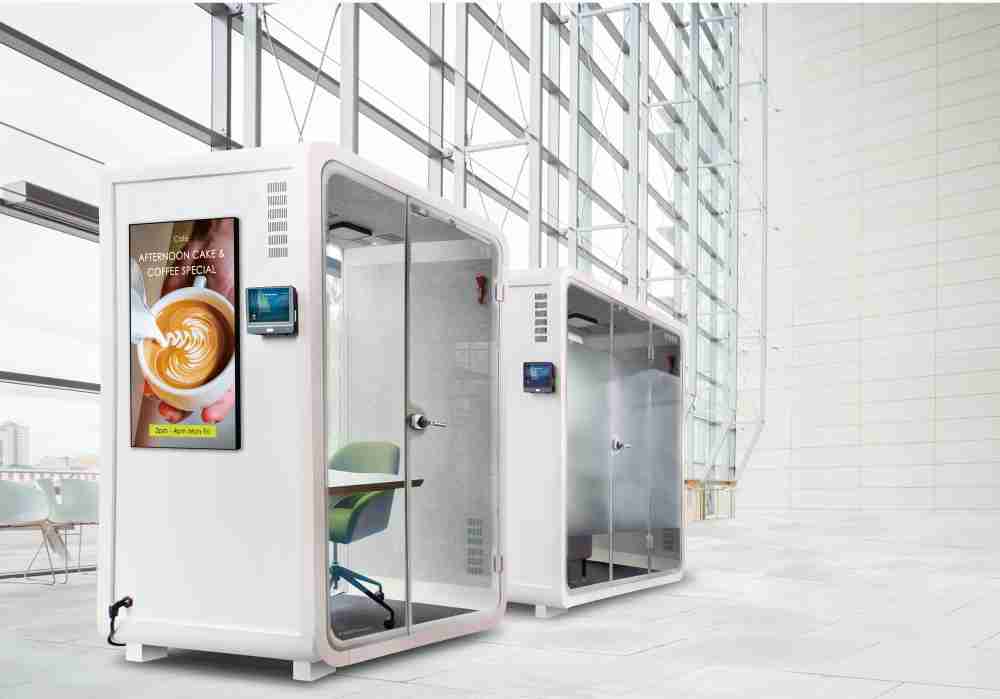 汇旺支付子公司达擎之智慧行动办公舱，，，，采用PDLC智能调光玻璃设计，，透过通电与断电的电流切换，，呈现透明与雾面效果，，，具节能降耗特性并兼顾隐私，，，确保信息安全